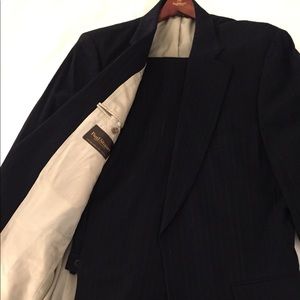 Men’s suit